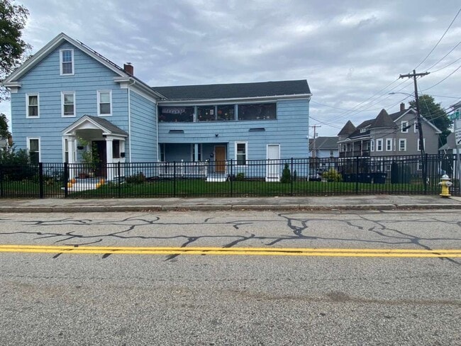 173 School St unit D, Webster, MA 01570 - photo 2