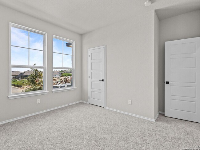 6879 Comanche Cave, San Antonio, TX 78247 - photo 7