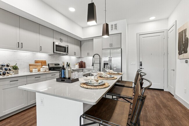 Cook, dine, and entertain in style.