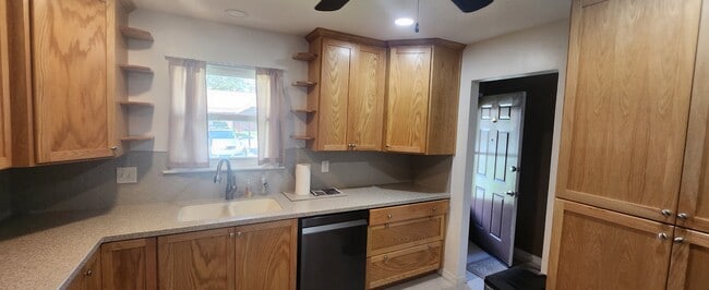 Plenty of cabinets