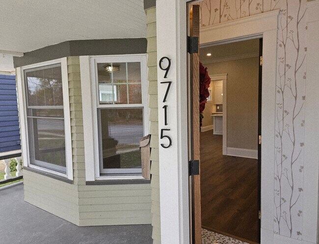 9715 Clifton Blvd, Cleveland, OH 44102 - photo 3