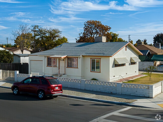 Most of the homes in Downtown Delano are cottage sized.
