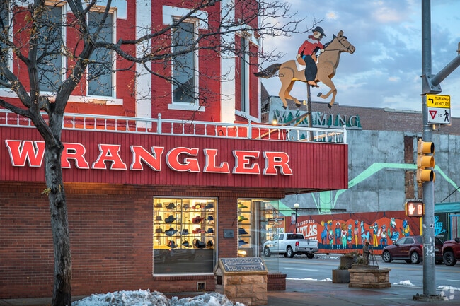 Shop for stylish western wear at The Wrangler near Sun Valley.