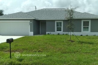 242 SW Airview Ave, Port Saint Lucie, FL 34984
