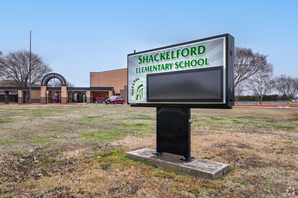Shackelford Elementary School boasts a 13:1 student-to-teacher ratio.
