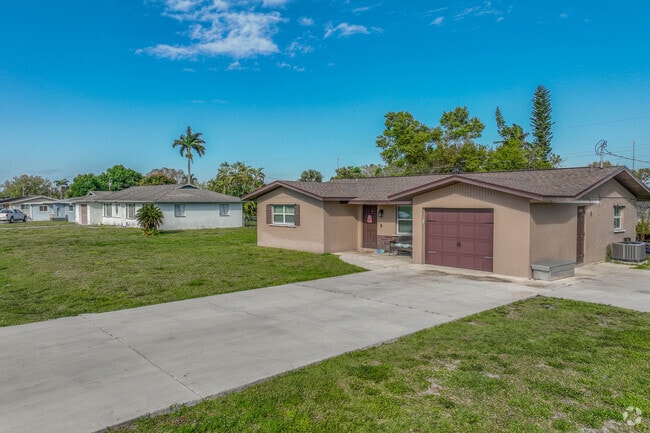 Many of the homes in Morse Shores are single family ranches.