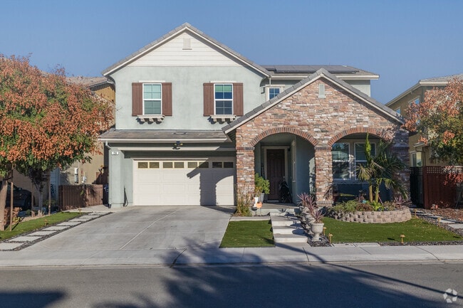 Two-story one story homes throughout the Oakley neighborhood.