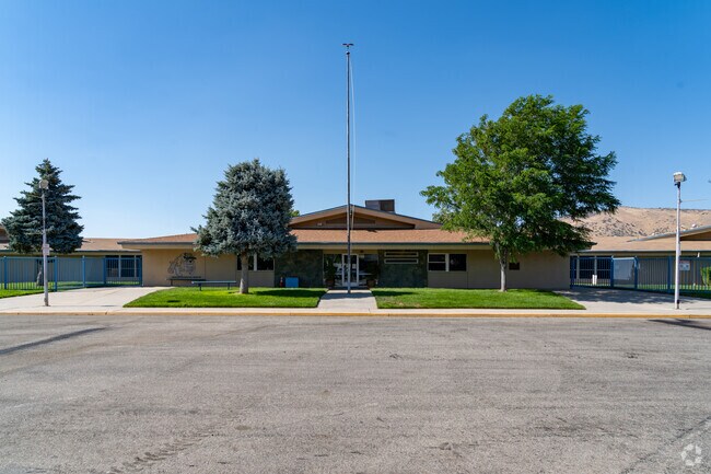 Jacobson Middle School serves grade levels 6th-8th grade in Tehachapi, Ca.