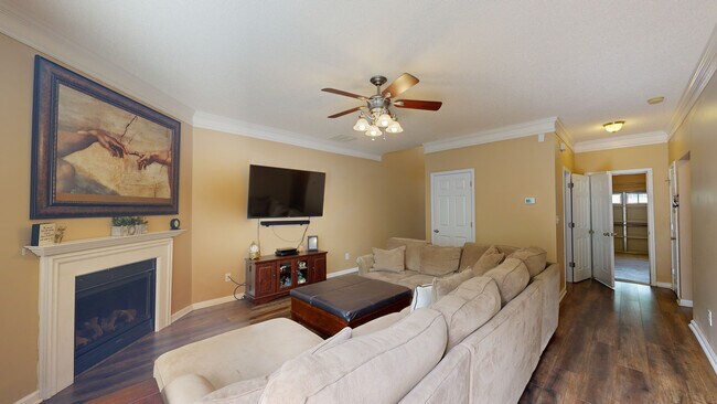 314 Clover Brook Dr, Locust Grove, GA 30248 - photo 2