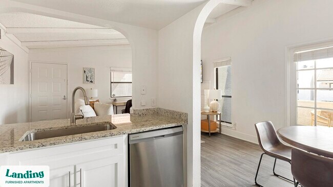 5272 Tamarus St unit 5212D.1411248, Las Vegas, NV 89119 - photo 6