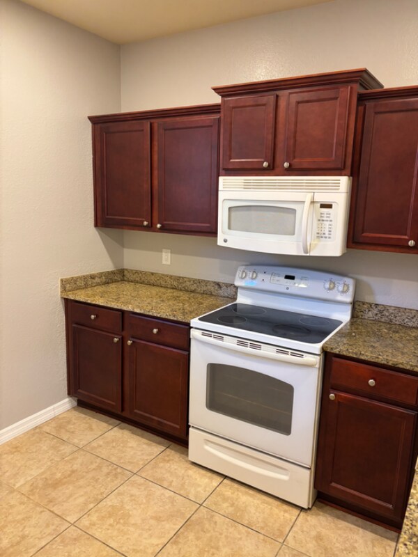 126 Vista Verdi Cir unit 116, Lake Mary, FL 32746 - photo 3