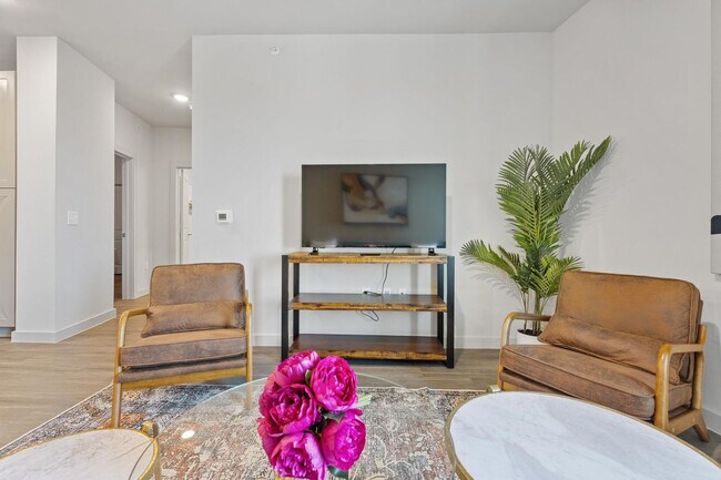 5820 1/2 Cameron Rd unit FL4-ID1303394P, Austin, TX 78723 - photo 7