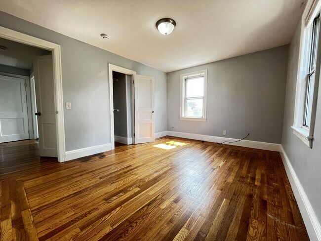 82 Roanoke St unit 3, Providence, RI 02908 - photo 6