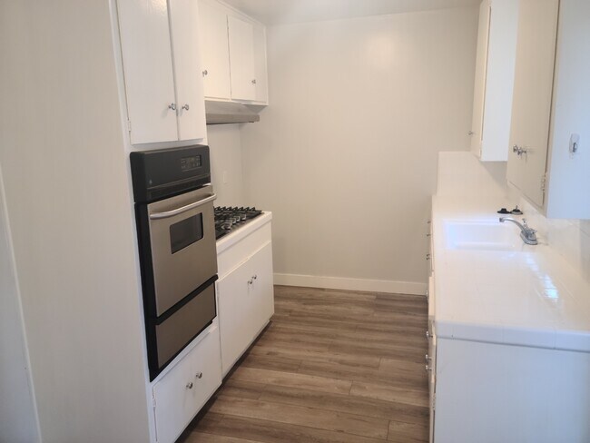 641 Border Ave unit 2, Torrance, CA 90501 - photo 5