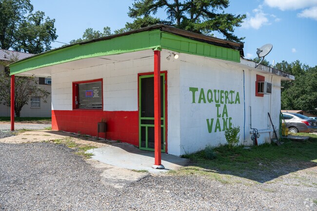 Taqueria La Vane is located at 1406 Crescent Ridge Rd NE in Holt Alabama.