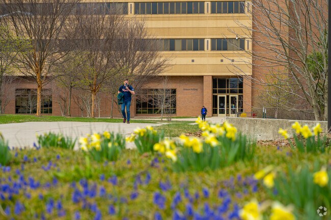 Canterbury Green is home to many Purdue Fort Wayne students.