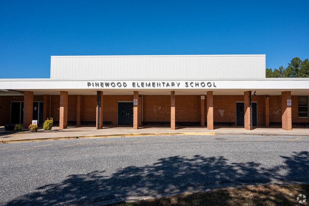 Pinewood Elementary School provides education in the neighborhood of 
Outlying Gaston County.