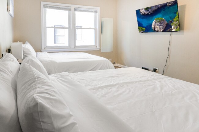 432 Elmwood Ave unit 1, Evanston, IL 60202 - photo 5