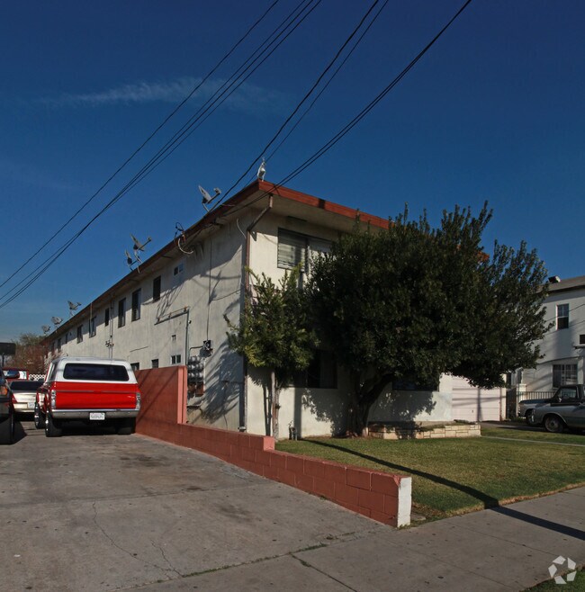 812 W Mines Ave, Montebello, CA 90640 - photo 2