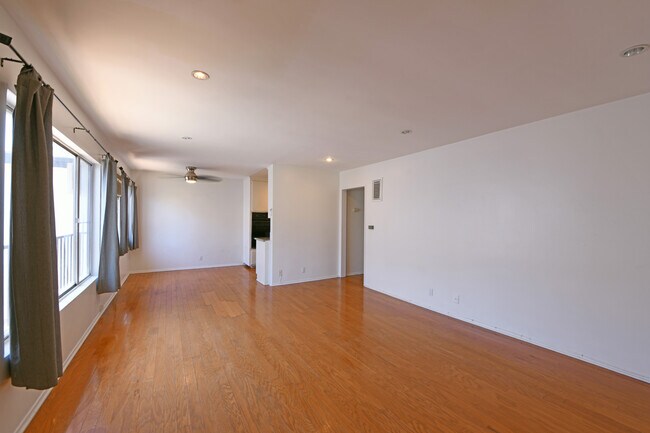 1436 S Bedford St unit 5, Los Angeles, CA 90035 - photo 7