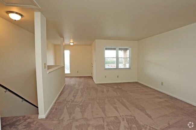Cunnigham Apartments, Hampton, VA 23666 - photo 5