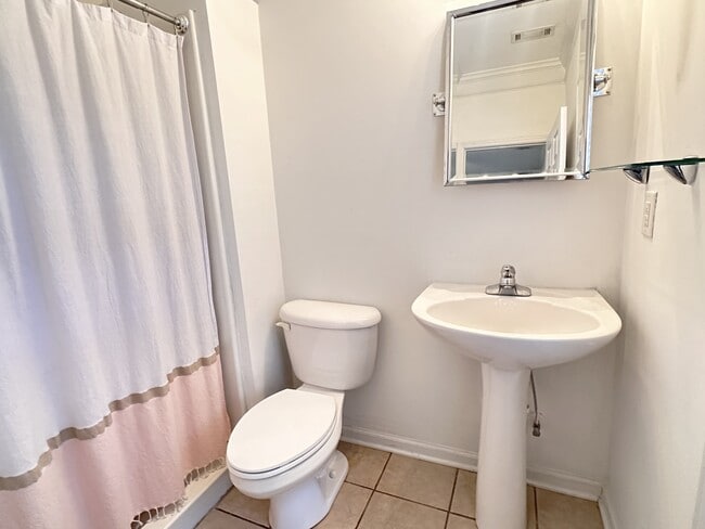 307 Savoy Ct, Greenville, SC 29607 - photo 3