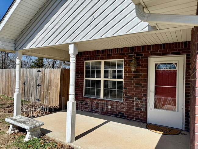 1 Wilton Ln, Bella Vista, AR 72715 - photo 2