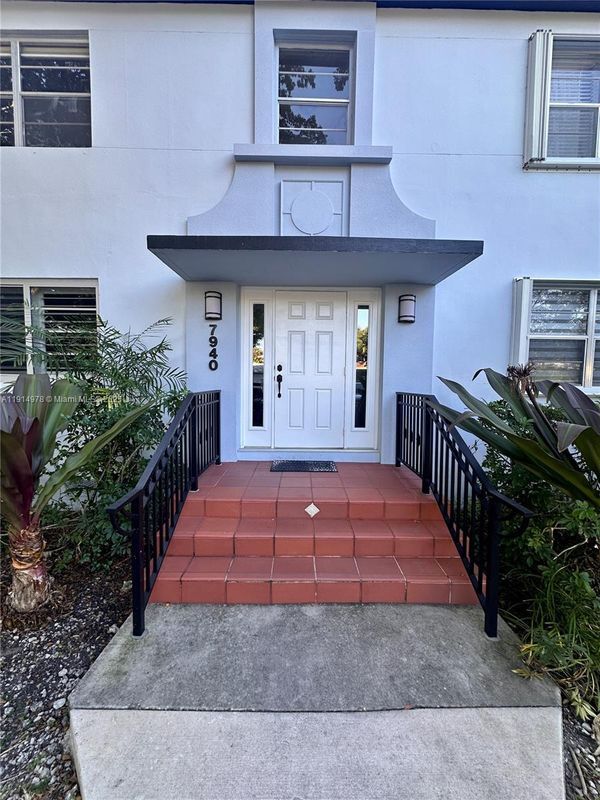 7940 SW 55th Ave, Miami, FL 33143