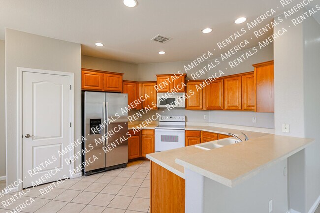 2218 N 135th Dr, Goodyear, AZ 85395 - photo 5