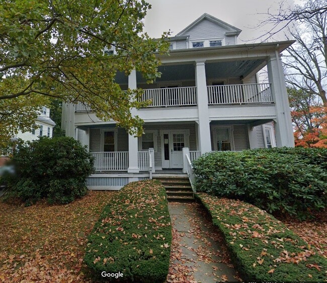 84 Walker St unit 3, Newtonville, MA 02460 - photo 2