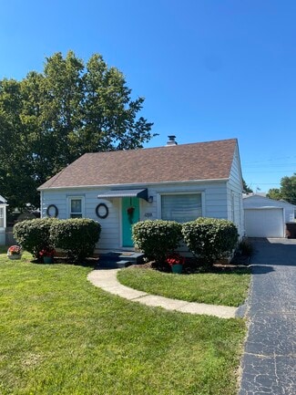 1900 Dix Rd, Middletown, OH 45042