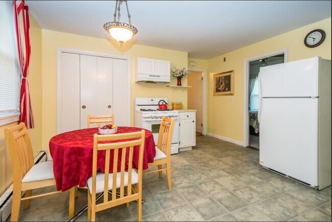 9 Lyon Ct unit 1, Providence, RI 02903 - photo 6