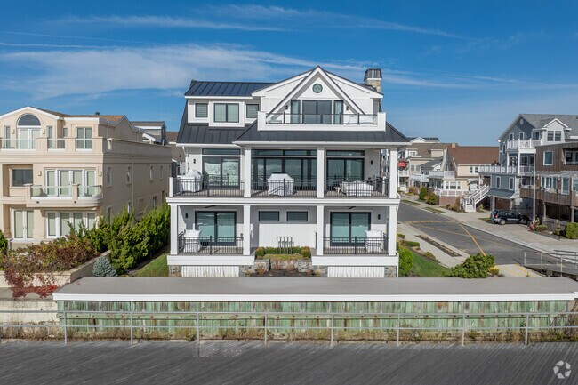 There are many newer beach inspired homes in Margate City.