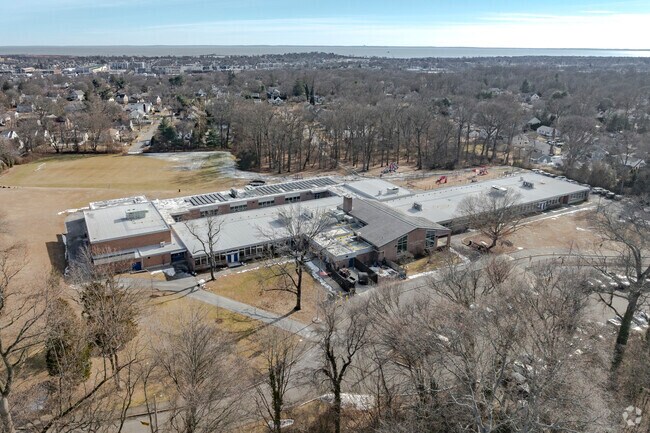 Holland Hill School is located on Meadowcroft Road in the University area.