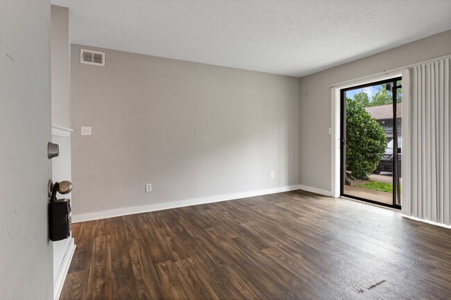 The Grove on Spring, Dickson, TN 37055 - photo 2