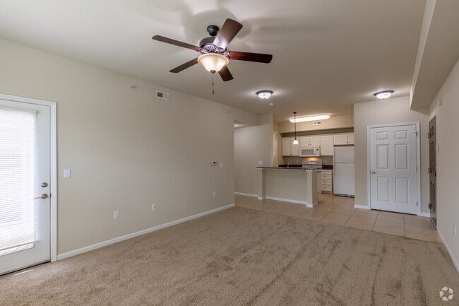 1BR, 1.5BA - Balcony