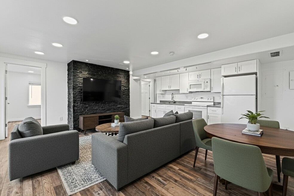 4883 E Silver Ridge Rd, Eagle Mountain, UT 84005 - photo 1