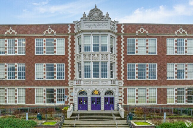 Students in Chinatown-International District attend Garfield High School.