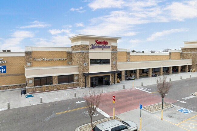 Smith’s Marketplace may be the only grocery option, but locals don’t mind; they even plan extra time, knowing they’ll likely run into a neighbor for a chat.
