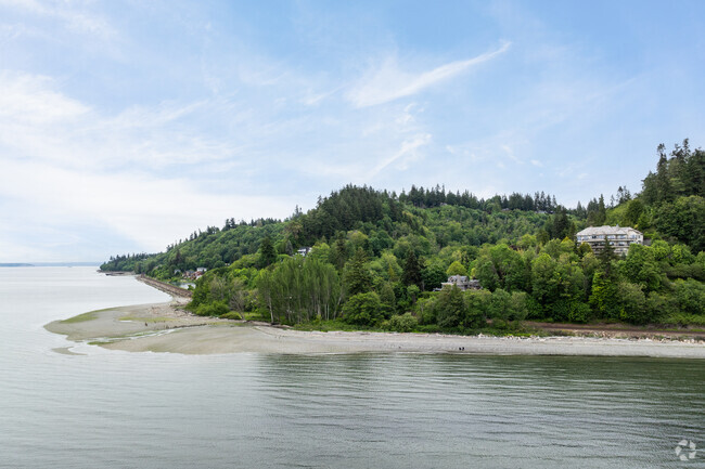 Picnic Point Park in the Wind and Tide neighborhood offers scenic relaxation for residents.