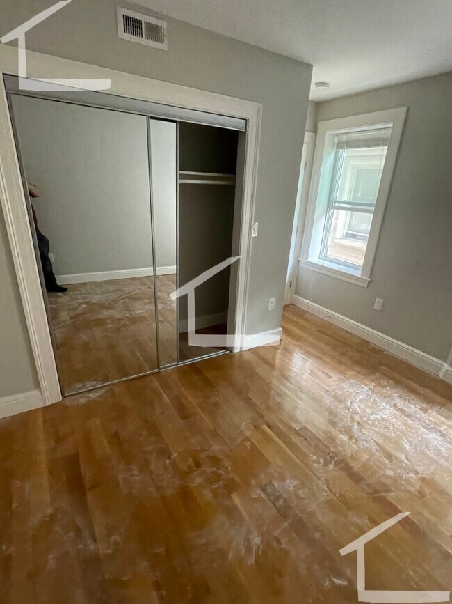 900 Massachusetts Ave unit 1, Cambridge, MA 02139 - photo 4