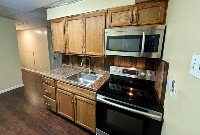 6043 Wister St unit 1F, Philadelphia, PA 19138 - photo 6