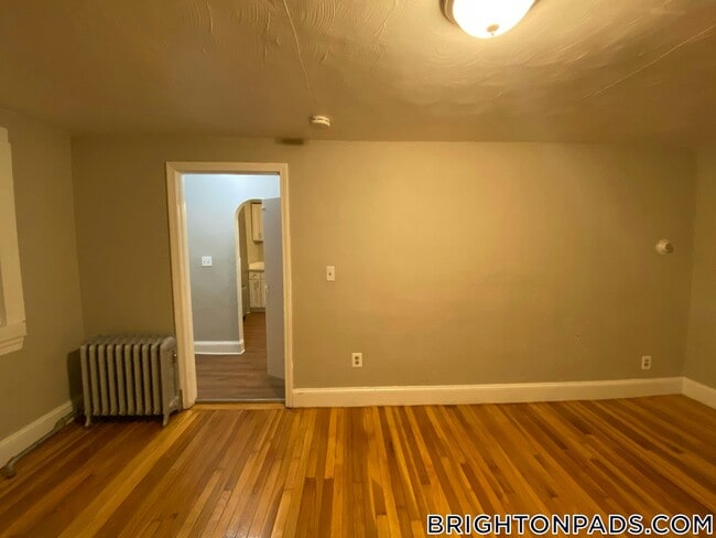 20 Kelley Ct, Boston, MA 02135 - photo 4