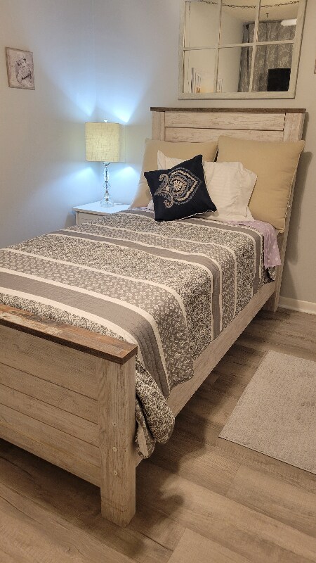 9582 118th St N unit Surf Room, Seminole, FL 33772 - photo 2