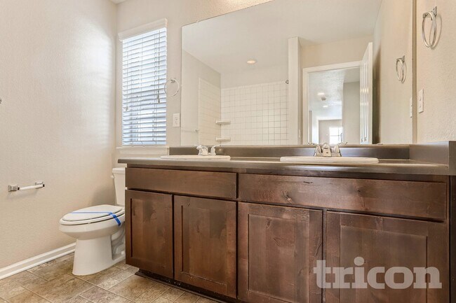 555 N Kewaunee Way, Aurora, CO 80018 - photo 6