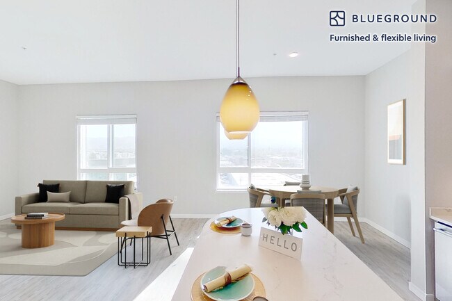 6301 Shellmound St unit FL7-ID10127A, Emeryville, CA 94608 - photo 2