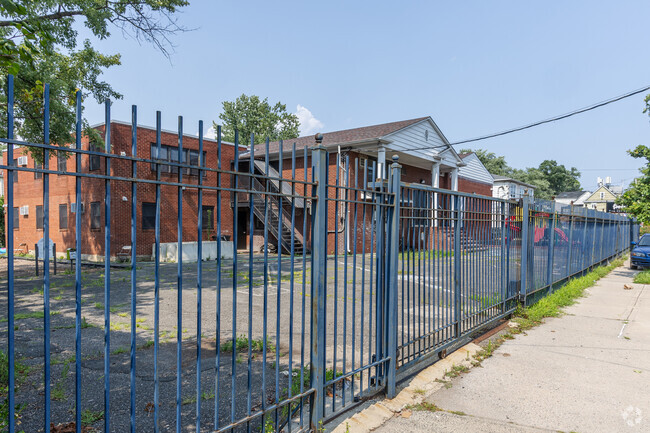 Staten Island Hebrew Academy combines a rigorous curriculum with a rich Judaic studies program.