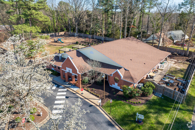 An aerial view of West End Montessori.