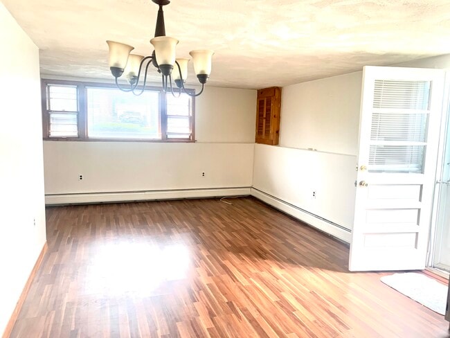 93 Sigourney St unit 1, Revere, MA 02151 - photo 3