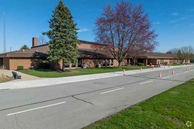 The drop-off at Webster Elementary School is easy for parents.